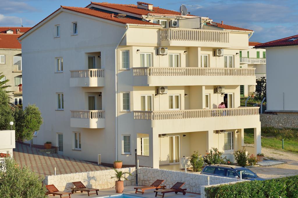 Villa Jurac Povljana Exterior photo