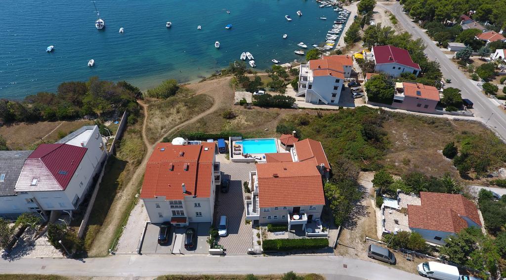 Villa Jurac Povljana Exterior photo